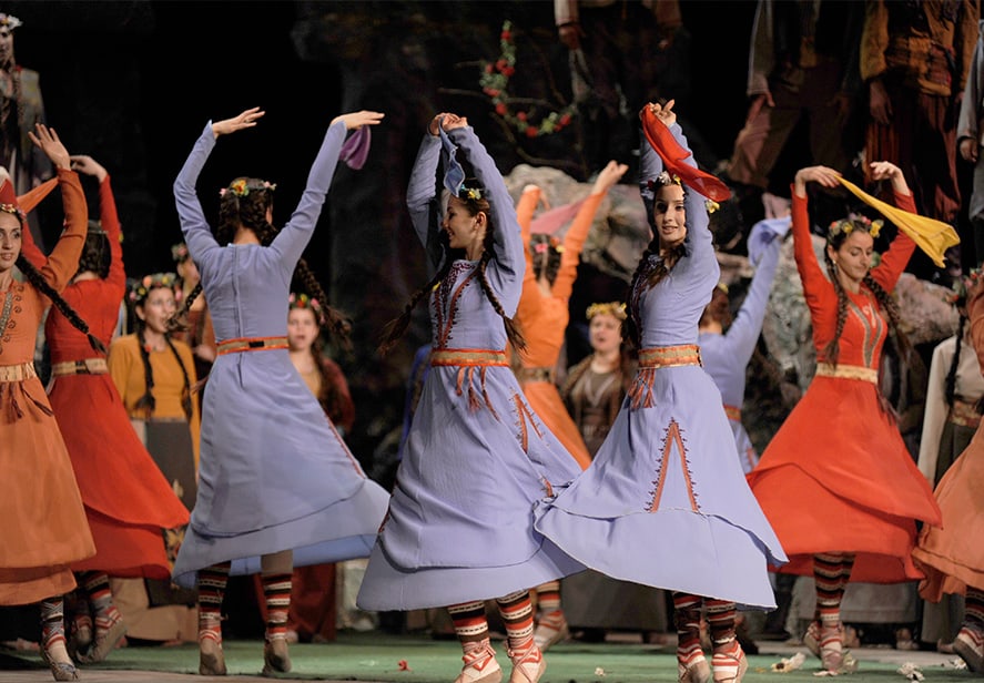 Armenian dancers